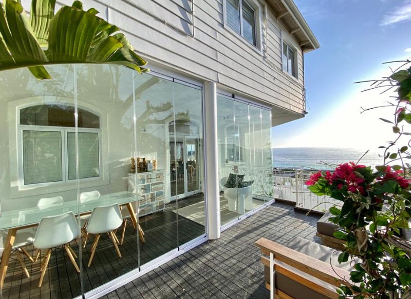 Frameless Slides & Turns